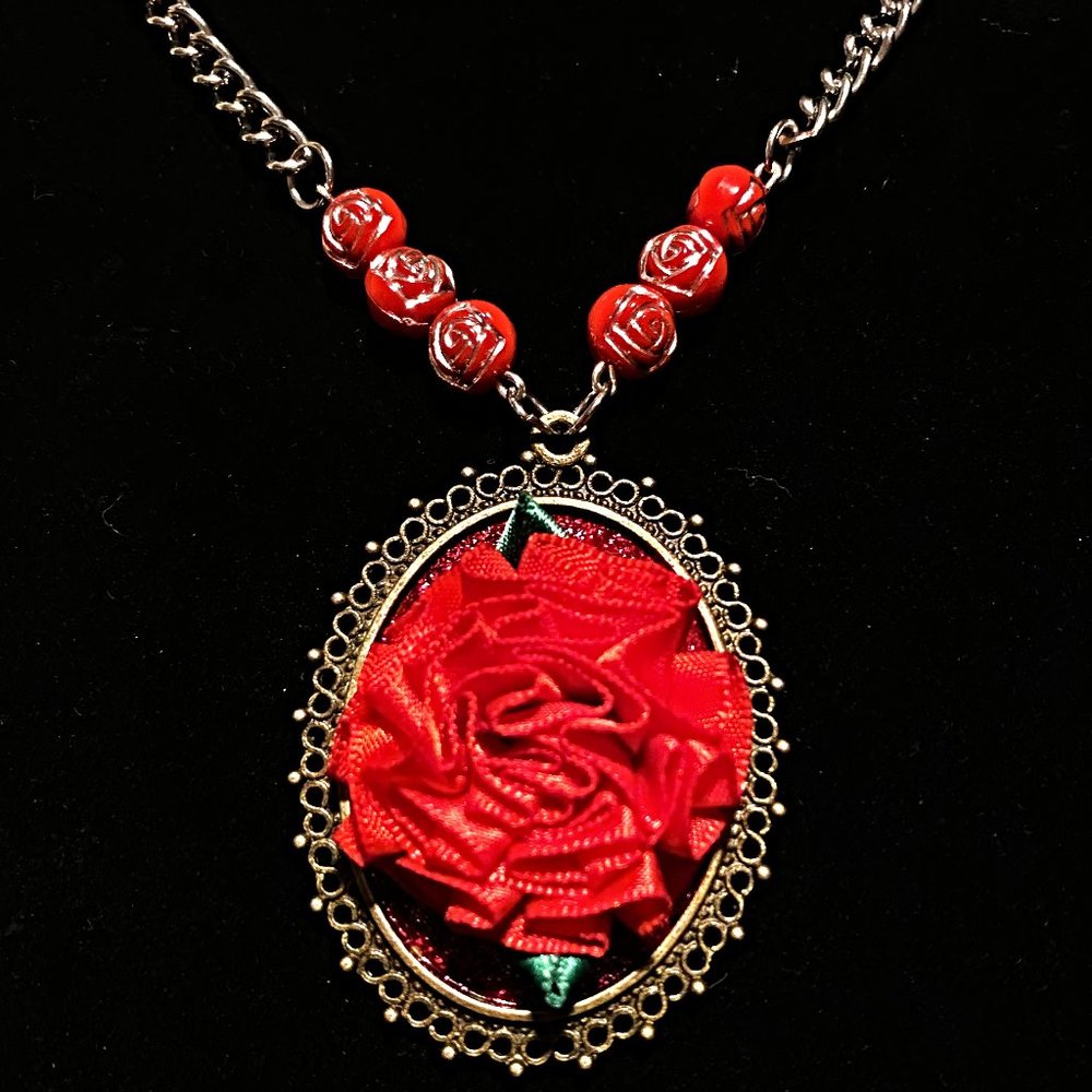 Red Rose Cameo Necklace